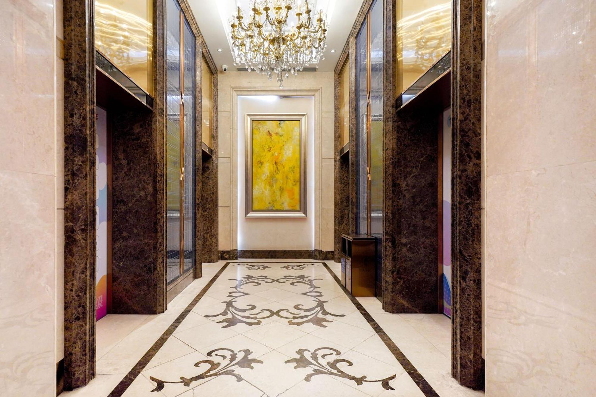 Ht Legend Hotel Changgang Metro Station Exit F -Direct To Canton Fair Exterior photo
