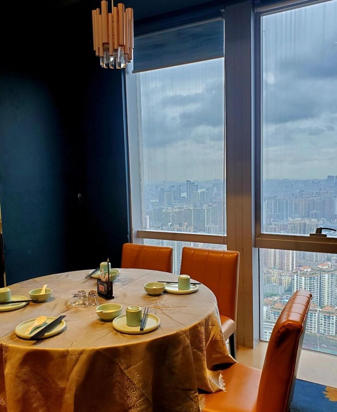 Ht Legend Hotel Changgang Metro Station Exit F -Direct To Canton Fair Exterior photo