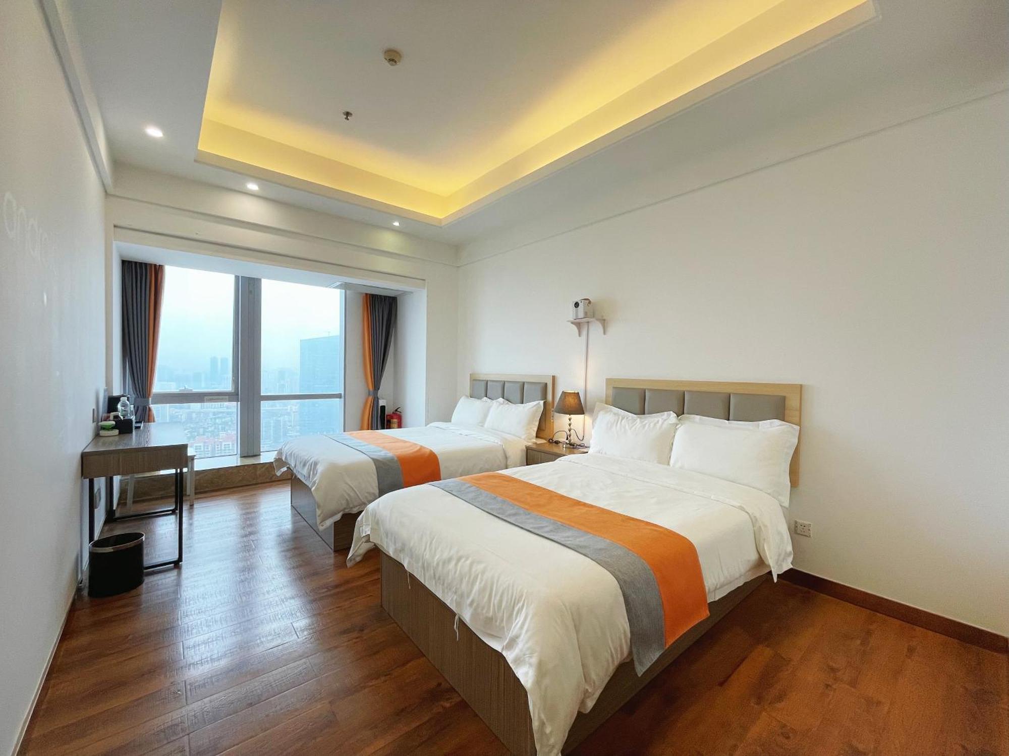 Ht Legend Hotel Changgang Metro Station Exit F -Direct To Canton Fair Exterior photo