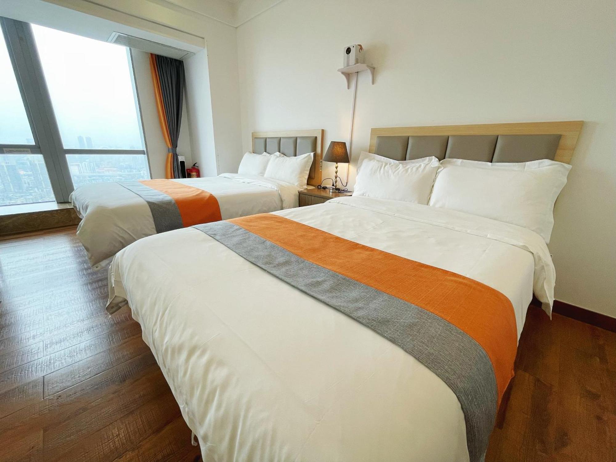 Ht Legend Hotel Changgang Metro Station Exit F -Direct To Canton Fair Exterior photo