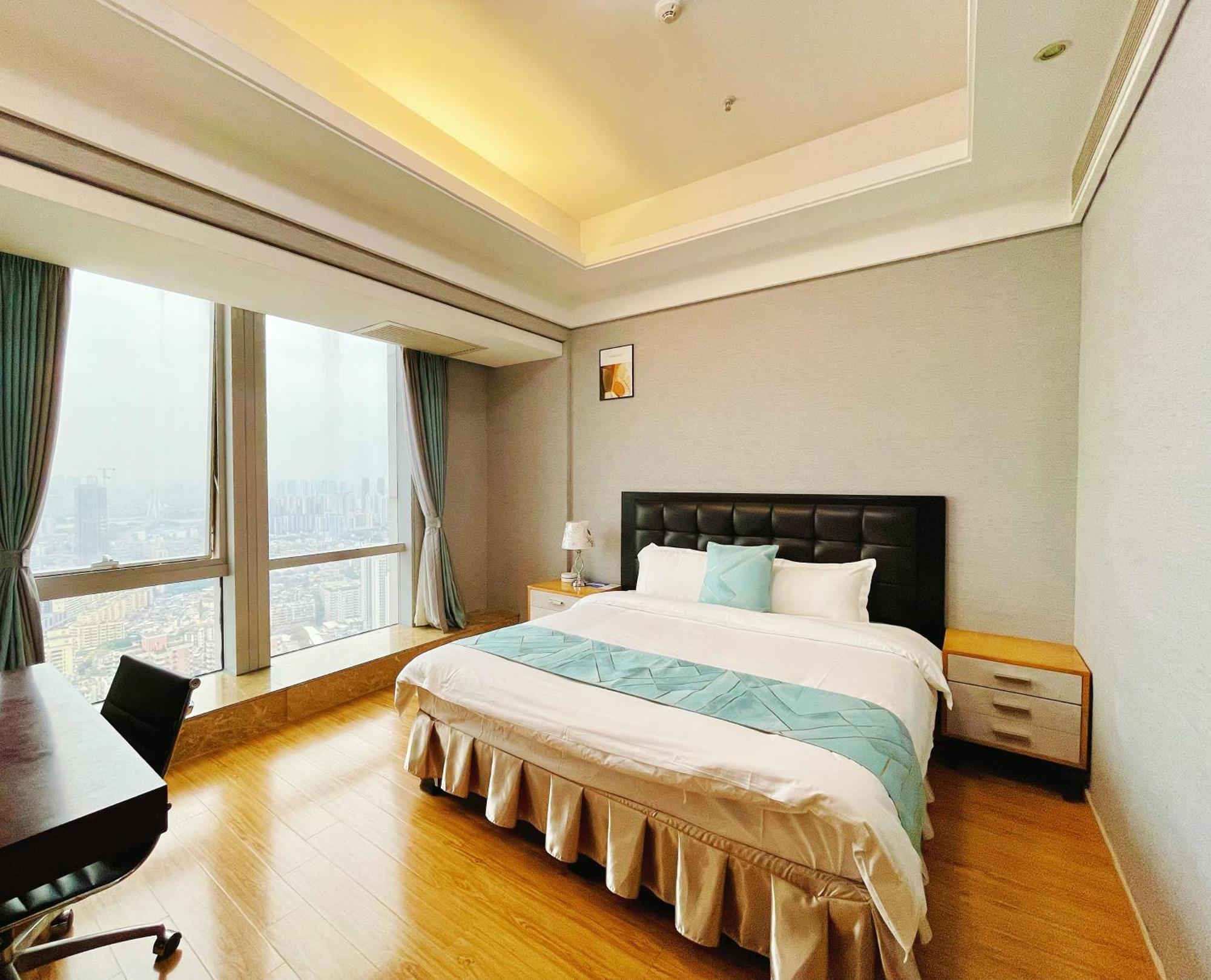 Ht Legend Hotel Changgang Metro Station Exit F -Direct To Canton Fair Exterior photo